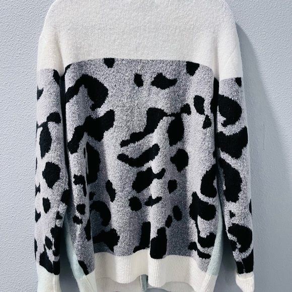 Amoli Funky Women’s Cardigan Blue, Blsck, White Size Large Tiger Print - Picture 5 of 7